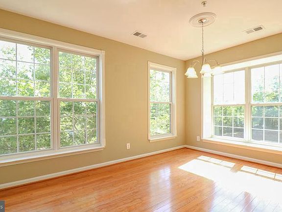 5th image of 12621 Fair Crest Ct Unit 113