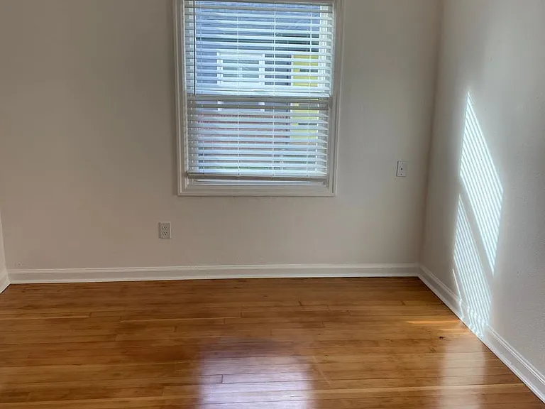 2400 N Killingsworth St — Photo 7