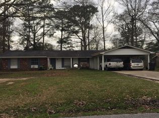 111 Springhill Dr, Hattiesburg, MS 39402