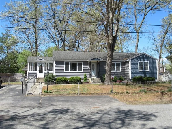 116 Commonwealth Ave, Lowell, MA 01852