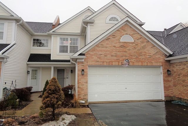 1st image of 928 Ainsley Dr