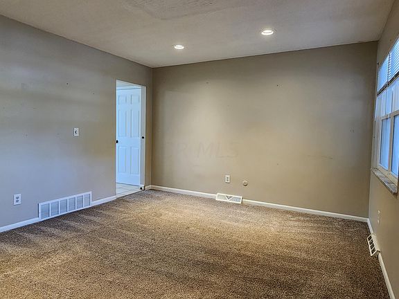 5th image of 1883 Hampstead Dr #1885