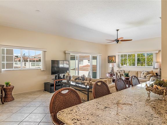 5th image of 512 7th Sq APT 201