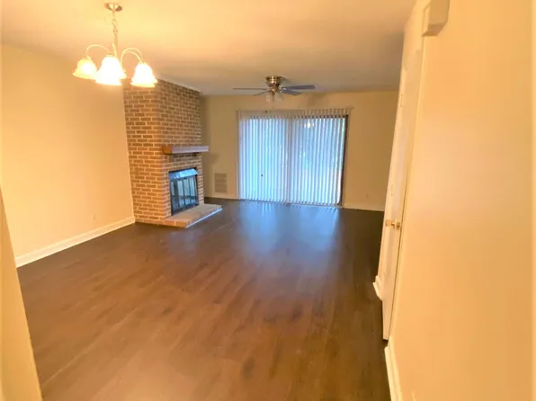 240 Jamil Rd APT 8, Columbia, SC 29210