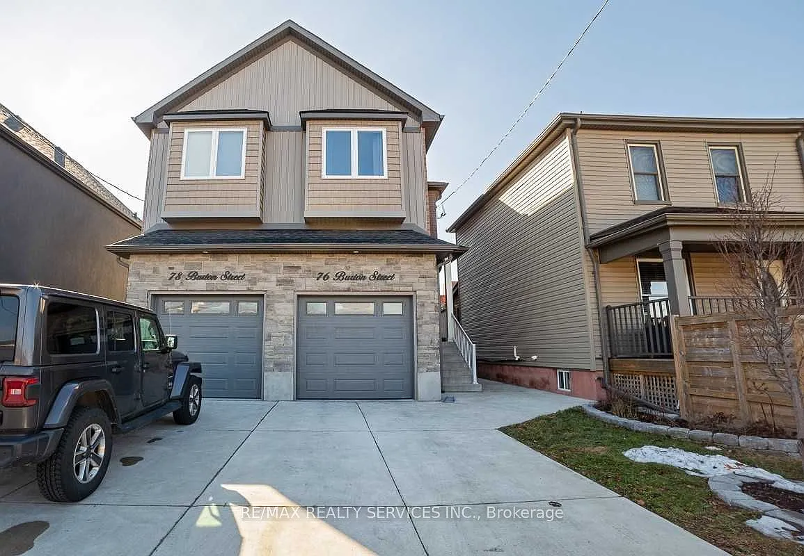 3 bed, $2,999 — Photo 1
