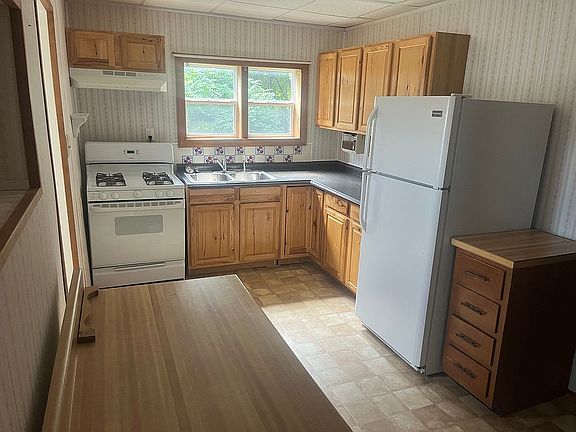 5th image of 230 Chestnut