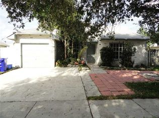 8625 SW 14th Ct, Pembroke Pines, FL 33025