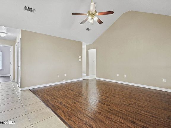 5th image of 7008 Bayou Landing Dr
