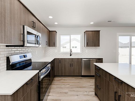 5th image of 11104 Noble Dr