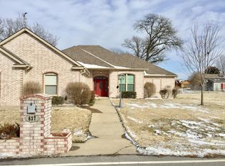 637 Rockwood Dr, Grove, OK 74344
