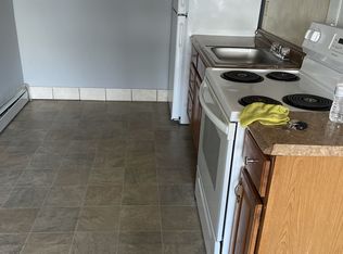 1214 E 2nd St #2, Crum Lynne, PA 19022