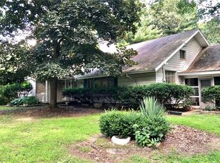 1059 S Irwin Rd, Swanton, OH 43558