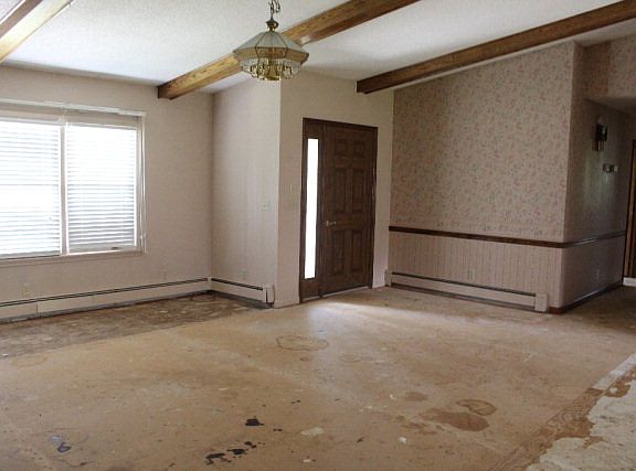 2nd image of 260 Hodges Dr