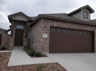693 Creekside Cir, New Braunfels, TX 78130