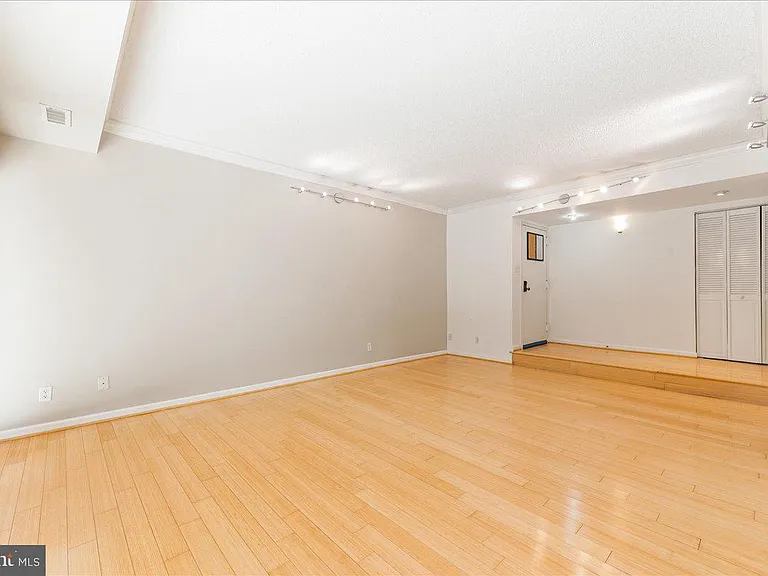 11814 Breton Ct #1A — Photo 8