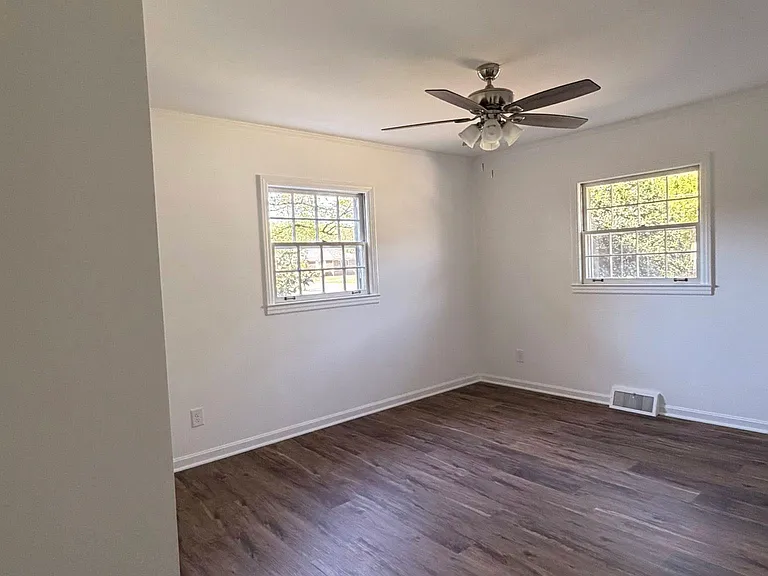 313 Tyne Ave — Photo 3