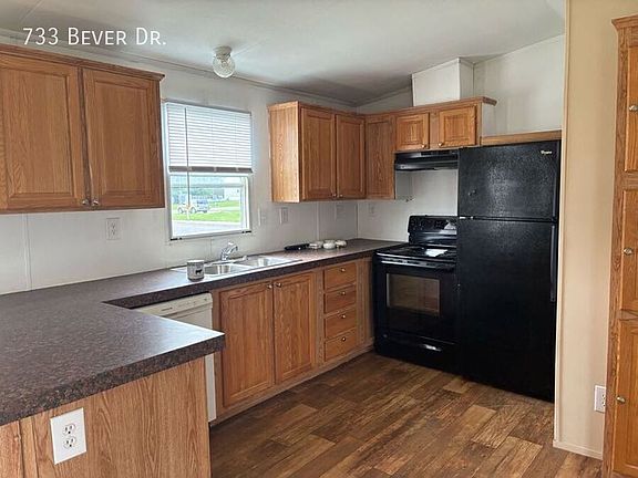 4th image of 733 E Bever Dr