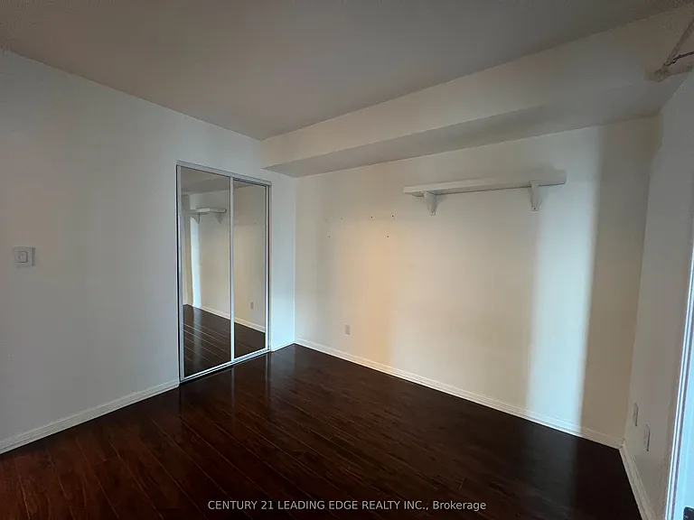 7 Carlton St #1115 — Photo 17