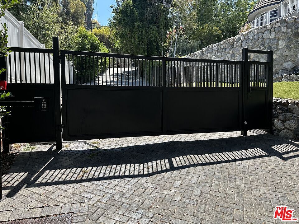 1st image of 4620 Balboa Ave