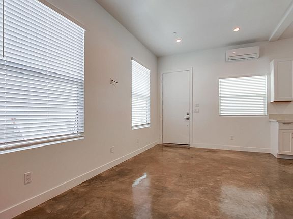 4th image of 4194 Alabama St #1