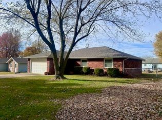 225 N Pringle Avenue, Ash Grove, MO 65604