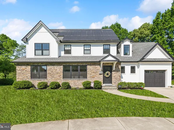 210 Meadow Dr, Haddonfield, NJ 08033