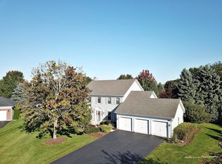 39W198 Wyngate Ct, Saint Charles, IL 60175