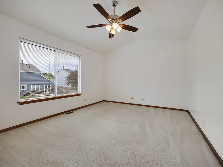 1127 Ashbrook Dr — Photo 18