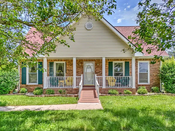 157 Old Farmers Rd, Clarksville, TN 37043