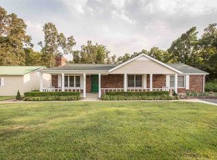 1890 Krebs Station Rd, Paducah, KY 42003