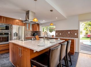 335 Avenida De Las Rosas, Encinitas, CA 92024