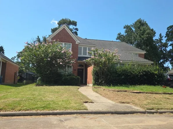 8211 Whirlaway Elm Dr, Humble, TX 77346