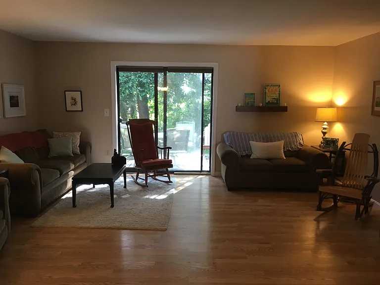 6 Chelsea Cir — Photo 5