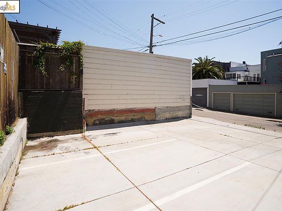 3rd image of 56 Laussat St