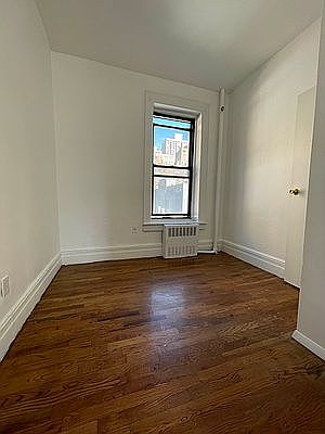 3rd image of 326 E 78th St APT 34