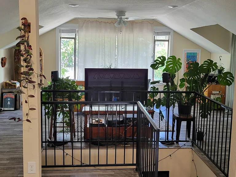 1361 N York St #7 — Photo 1