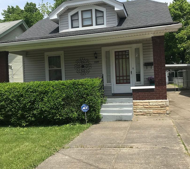 1st image of 1109 Julia Ave