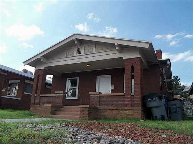 1st image of 2615 Pershing Dr