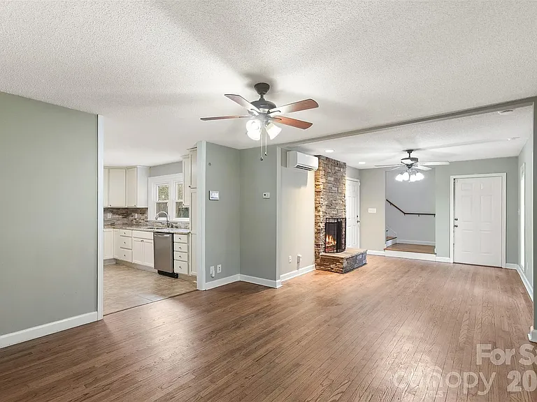 1751 Robert Martin Rd — Photo 23