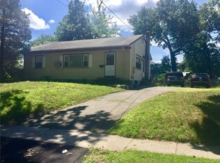 203 Nichols Ave, Stratford, CT 06614