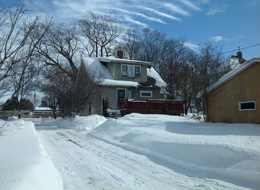 2nd image of 312 2nd Ave
