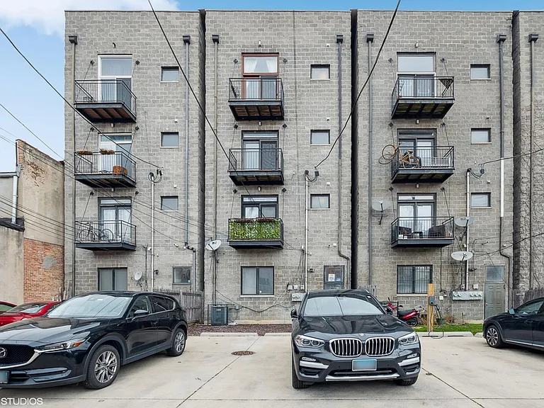 2629 W Chicago Ave #4 — Photo 15