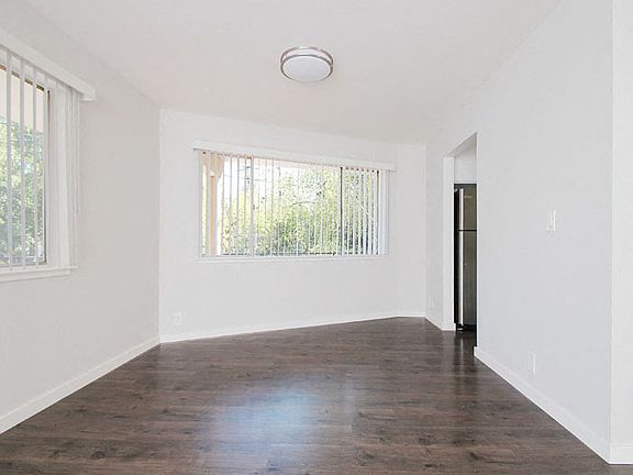 5th image of 530 Kendall Ave #4