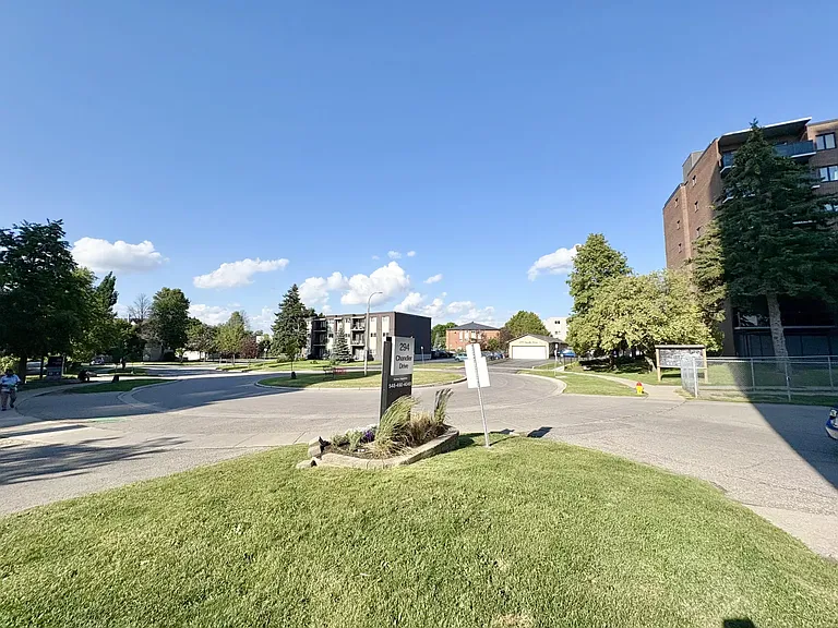 294 Chandler Dr #103 — Photo 16
