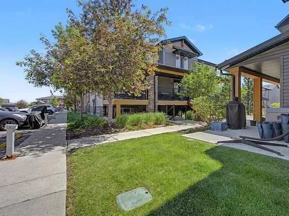 2781 S Chinook Winds Dr SW #11103, Airdrie, AB T4B 3S5