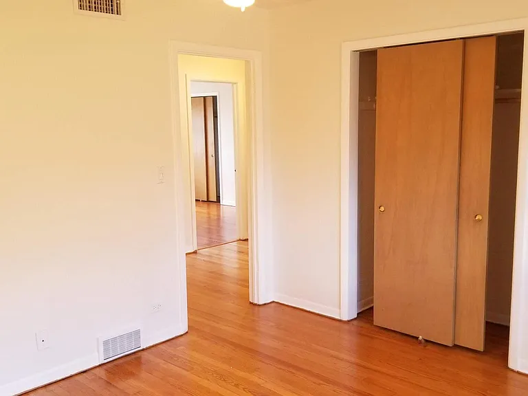 29W730 North Ave — Photo 37