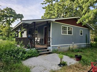3233 Smetana Rd, Bryan, TX 77807
