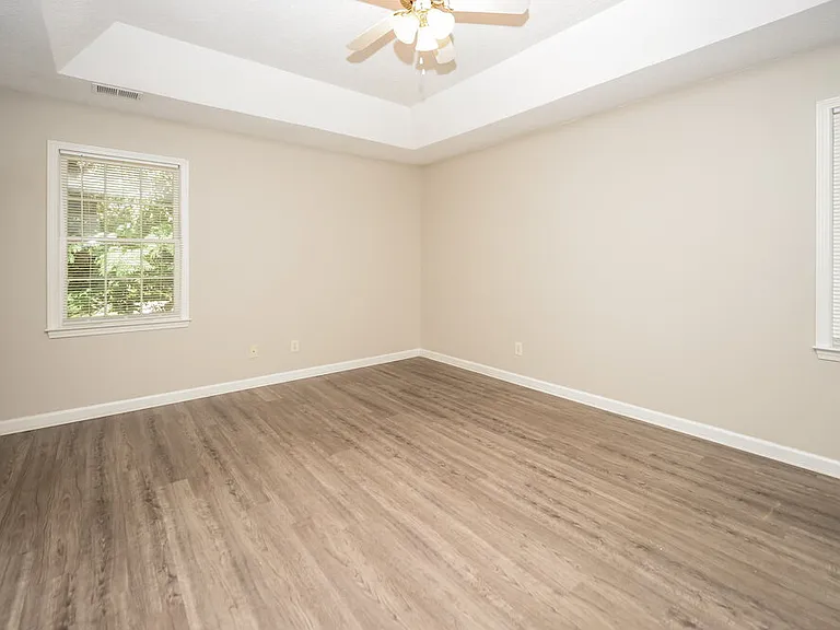 6398 Grafton Ct — Photo 10