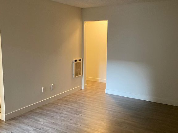 Living room with Wall heater