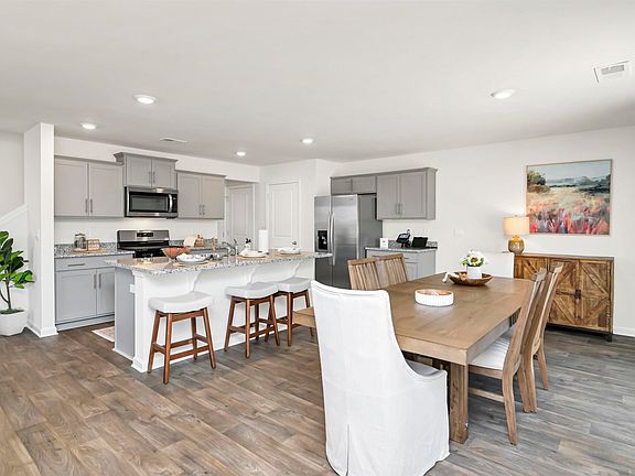 7th image of this home